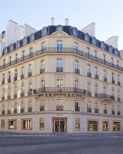 christian dior pariser gallerie|30 avenue montaigne in paris.